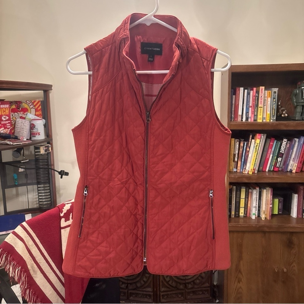 41 Hawthorn Women's Quilted Salmon Vest